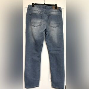 MBX Medium Wash Slim Fit 5-Pocket Straight-Leg Jeans, Size 32/30